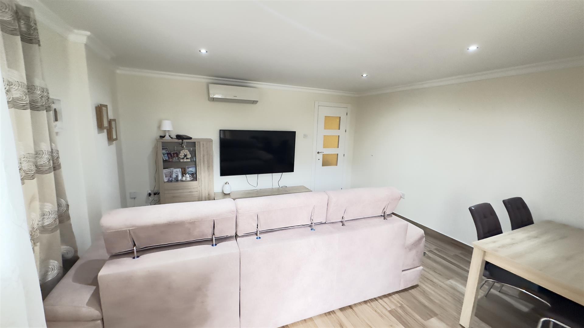 Image of Apartment - 3 Bedrooms - 1 Bathrooms for Sale in Waterport Terraces-Gibraltar, Image 8